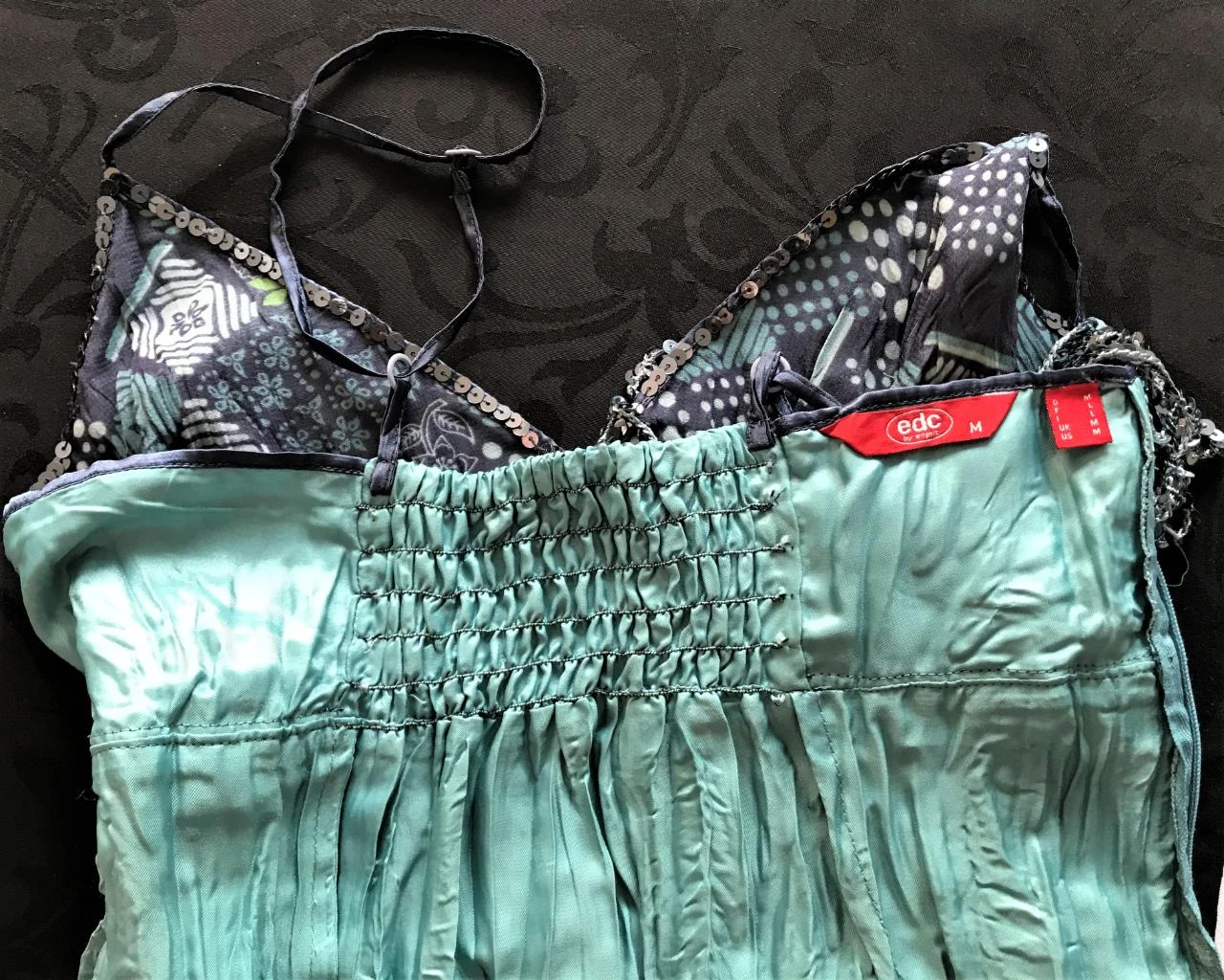 EDC Esperit hermosa blusa satinada forrada con un suave chaleco corto. – photo 9
